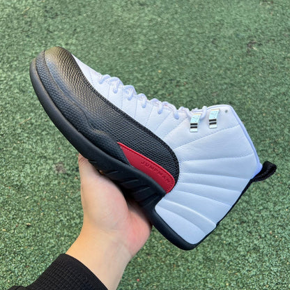 12 Retro Red