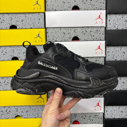 BLG Triple S Black