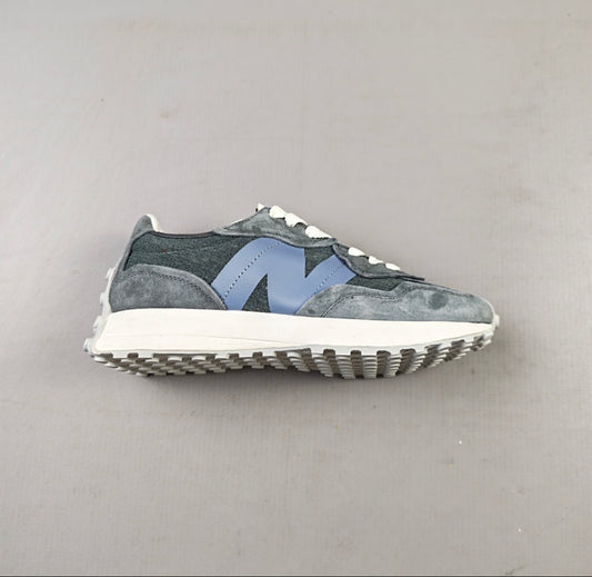 327 Light Grey Blue