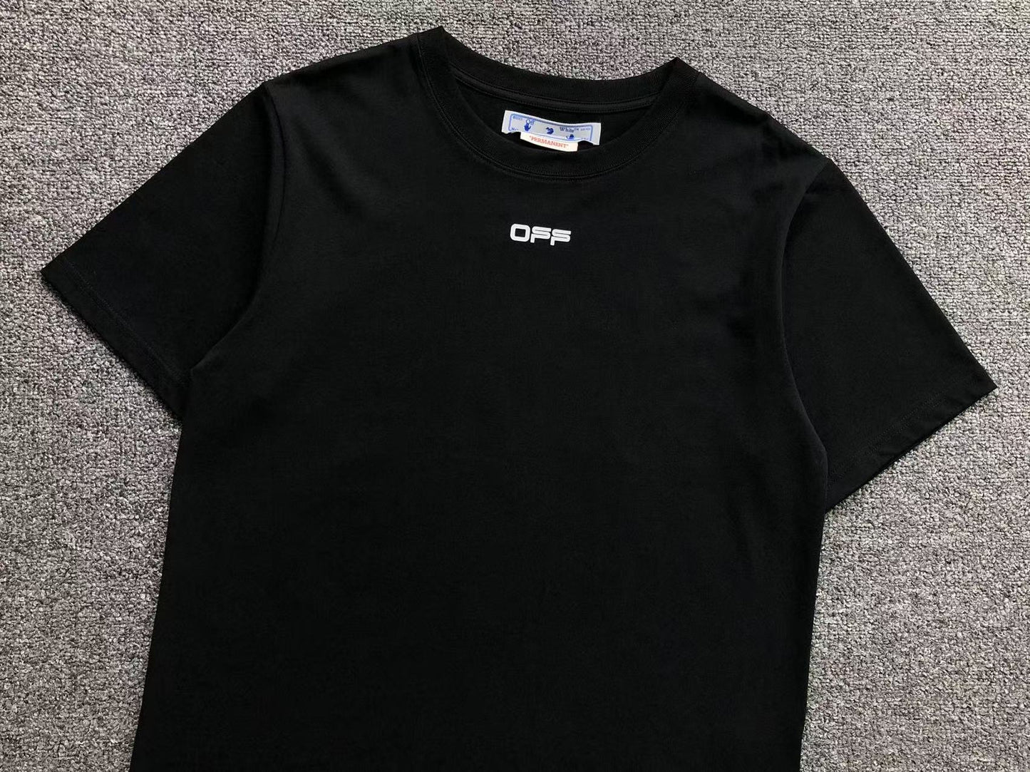T-shirt Off