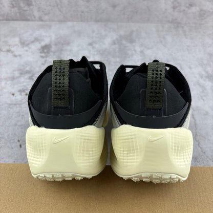 AVA ROVER Black White Milk