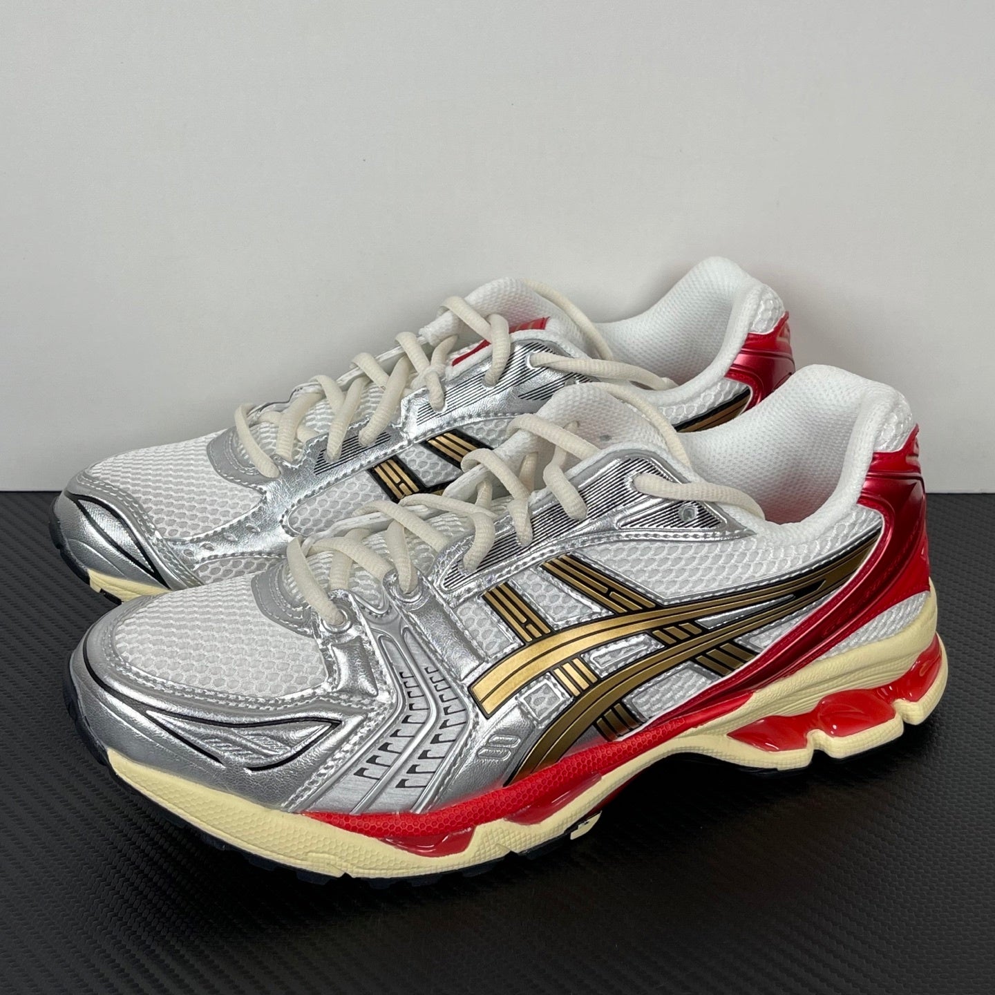 Kayano 14 White / Gold / Red