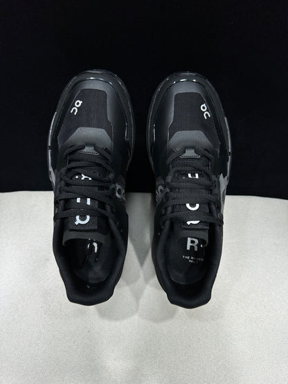The Roger Pro 2 All Black