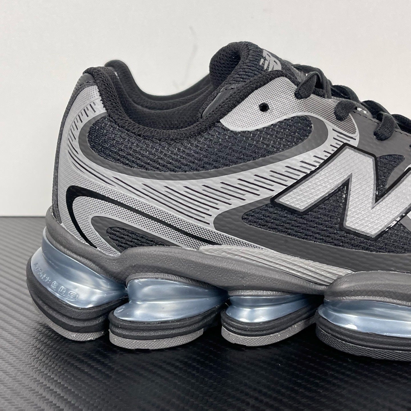 2000 ABZORB Black and Grey