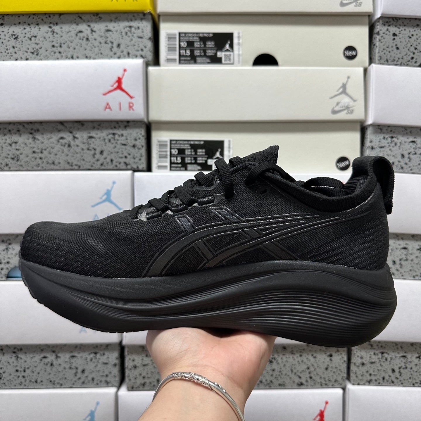 GEL-NIMBUS 27 Black/Graphite Grey