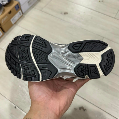 Kayano 14 Silver