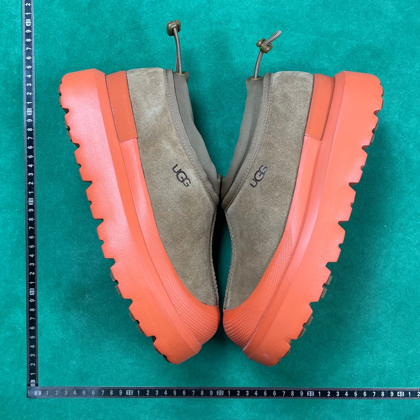UGG UGG