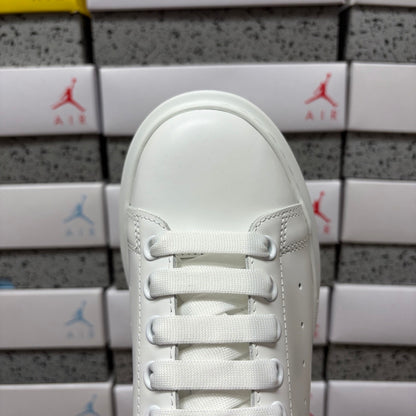 Alexander McQueen Turtle White