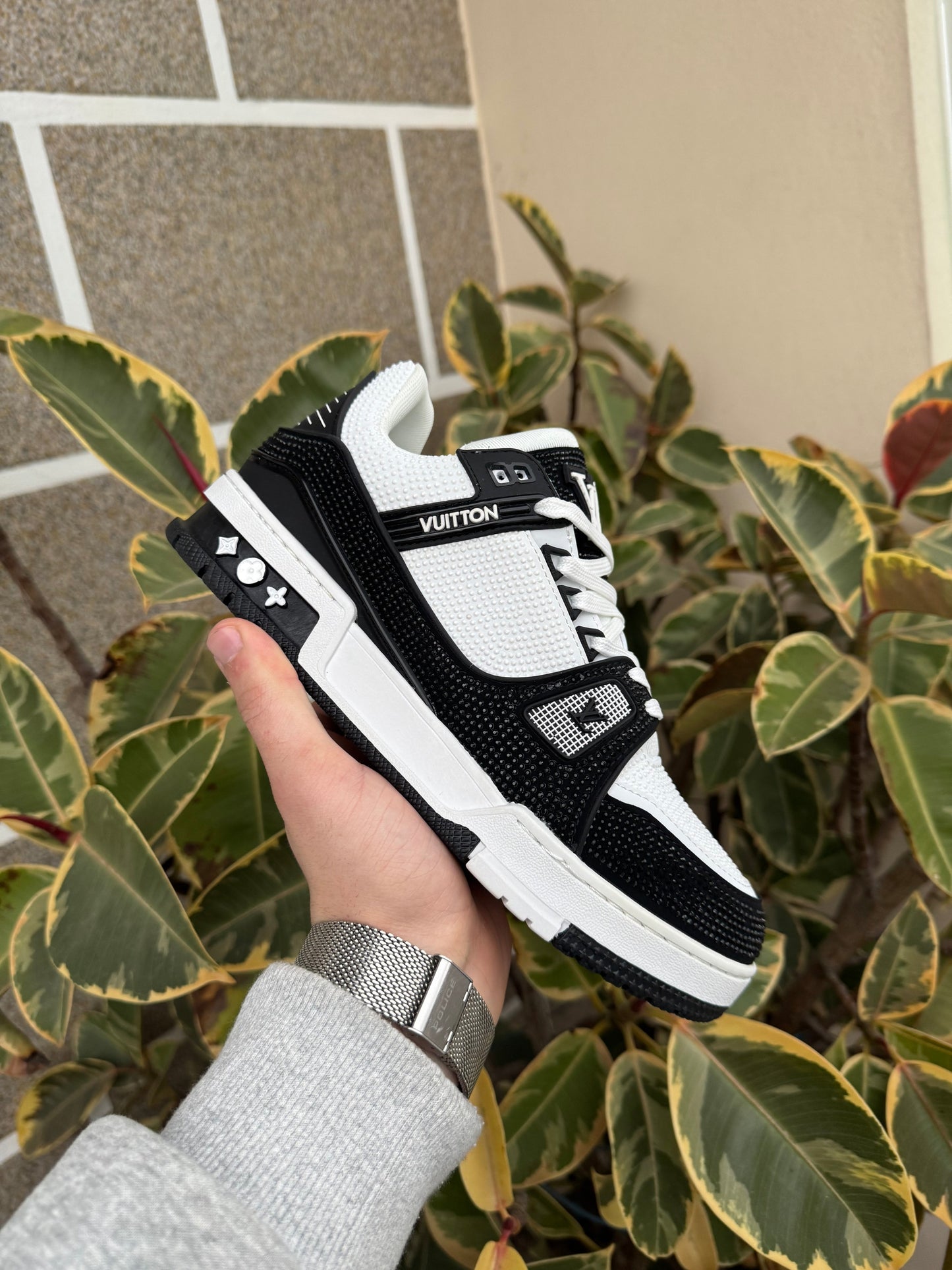 Trainer Brilhante Black and White