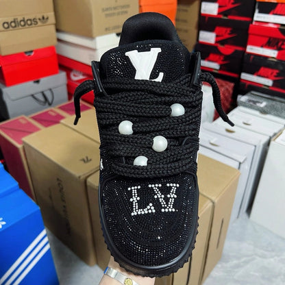 Trainer Black Cravejado