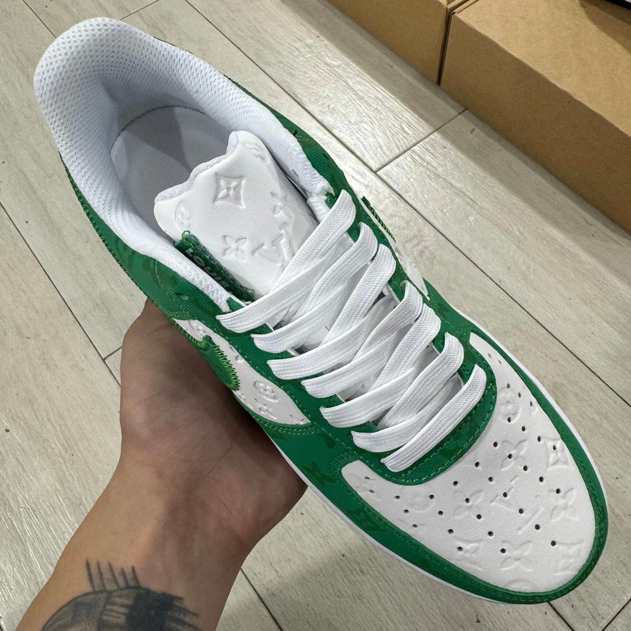 AF1 x LV Green