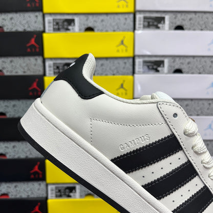 Campus White & Black