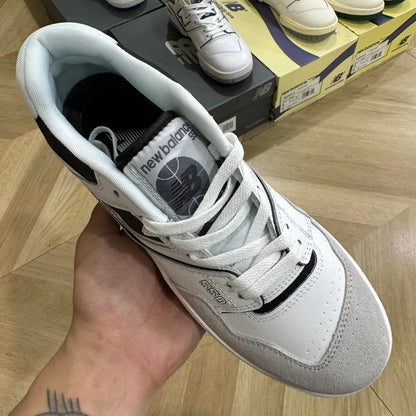 550 White and Black