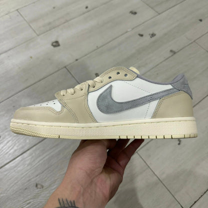 AJ1 Off Creme