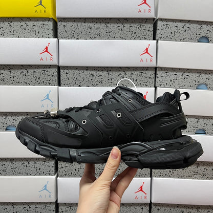 BLG Track Black