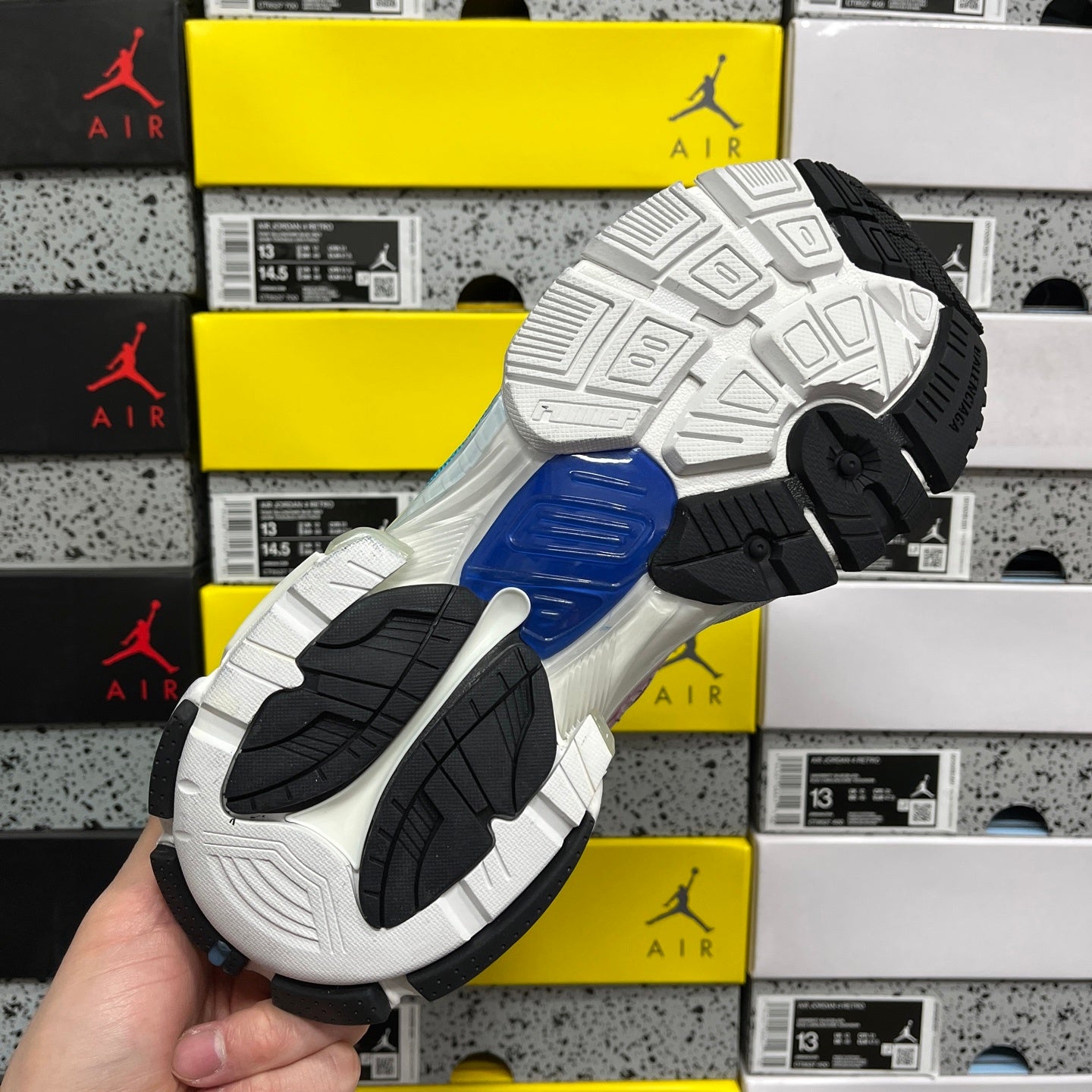 BLG Runner White/Grey/Blue/Pink