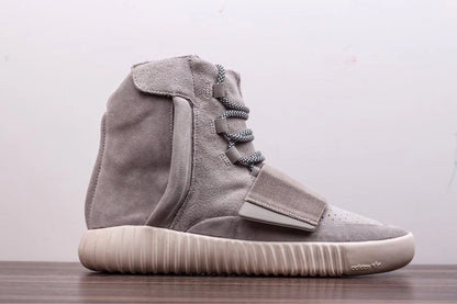 Boost 750 Gray/Light Brown