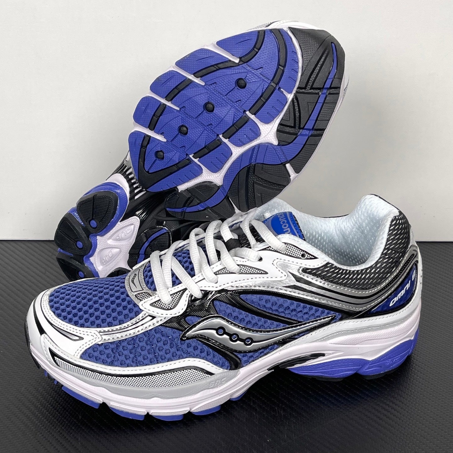 Sau Omni 9 Blue and White