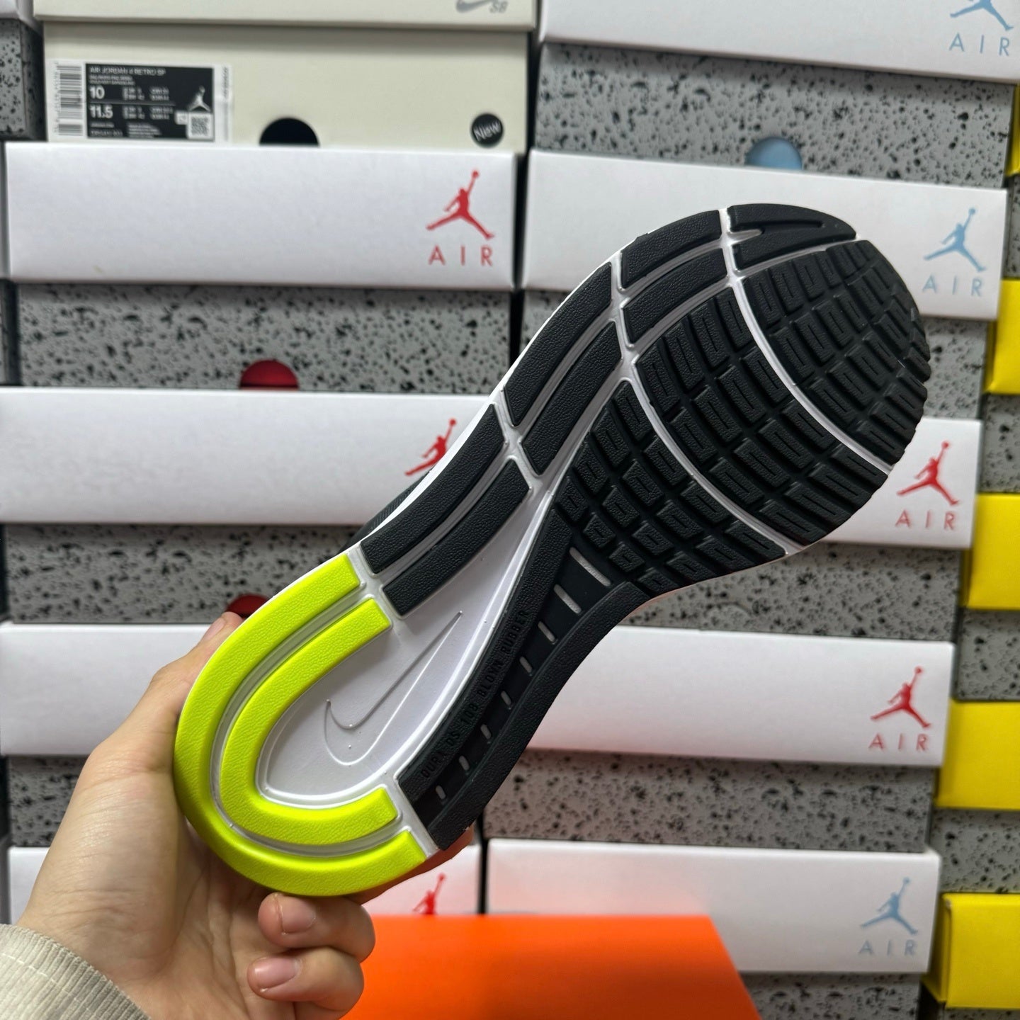 Air Zoom Structure 23 Black/White/Yellow