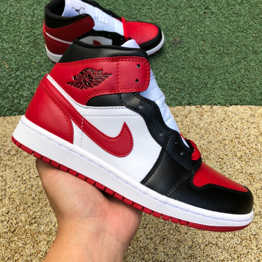 AJ1 MID Alternate Bred Toe