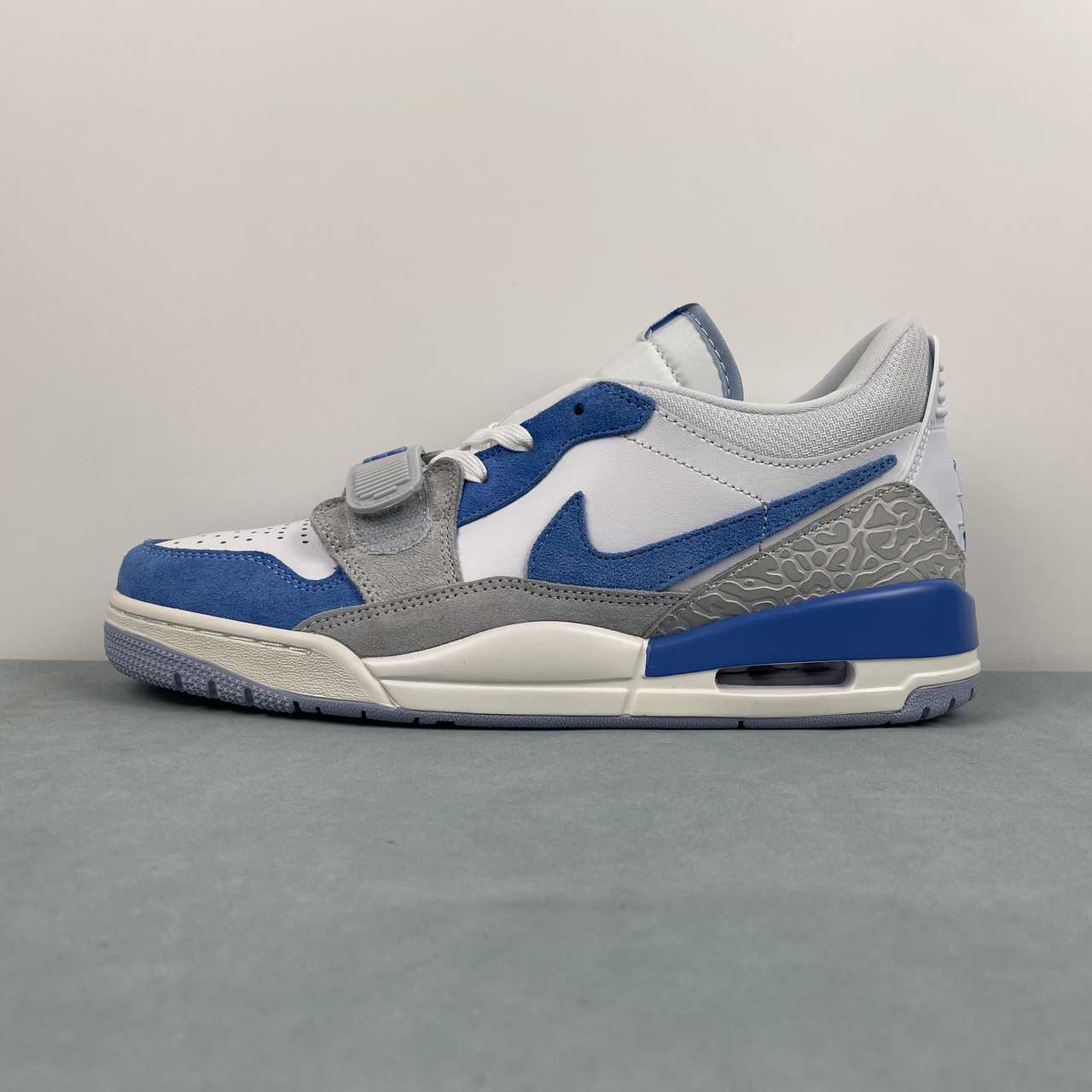 Legacy 312 Blue Box