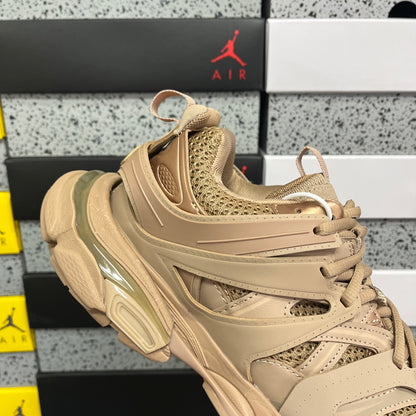BLG Track Full Beige