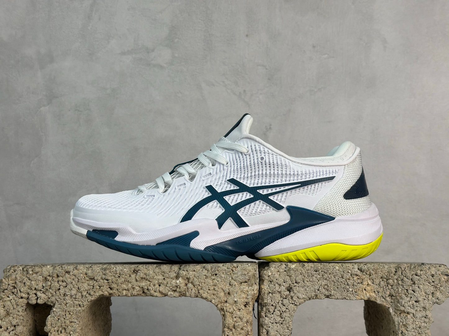 COURT FF3 NOVAK White/Blue/Yellow
