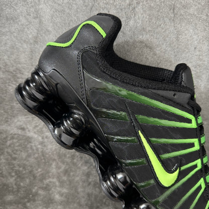 Aware Shox TL Black/Green