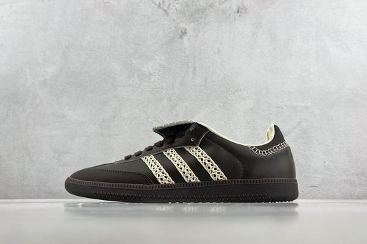 Samba Brown White