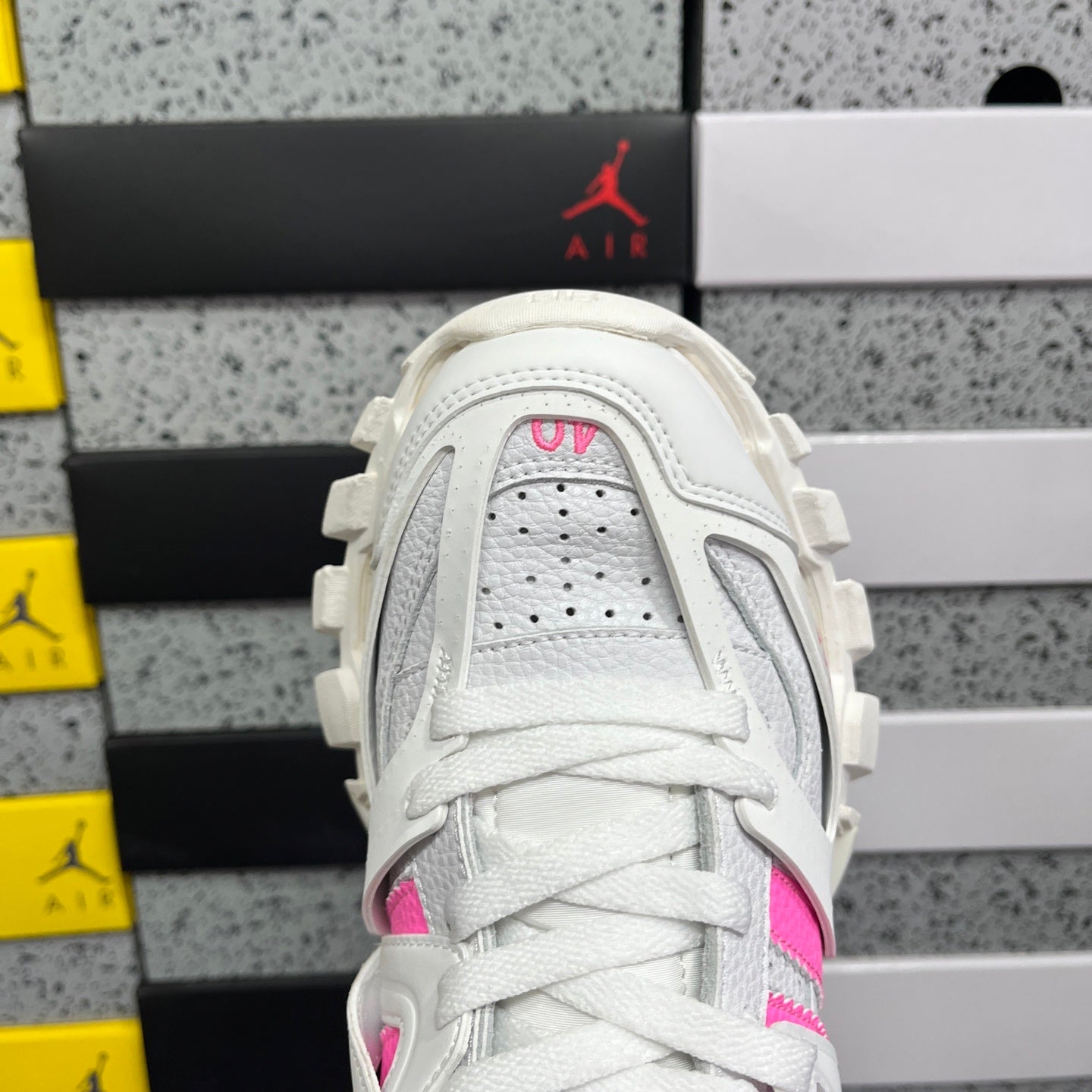 BLG Track x AD White Pink