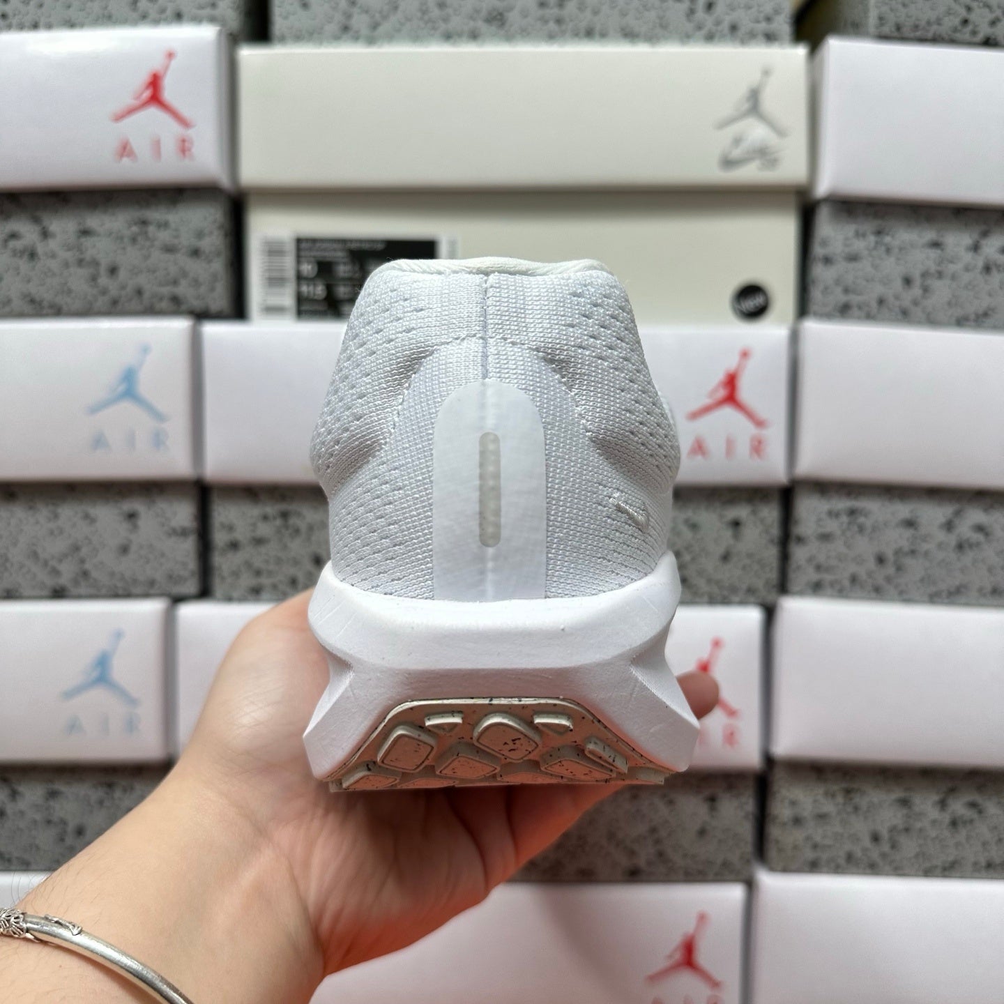 Winflo 11 White
