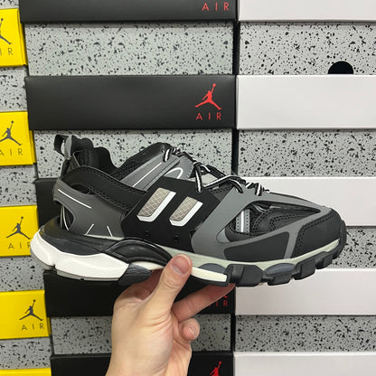 BLG Track White Black Grey