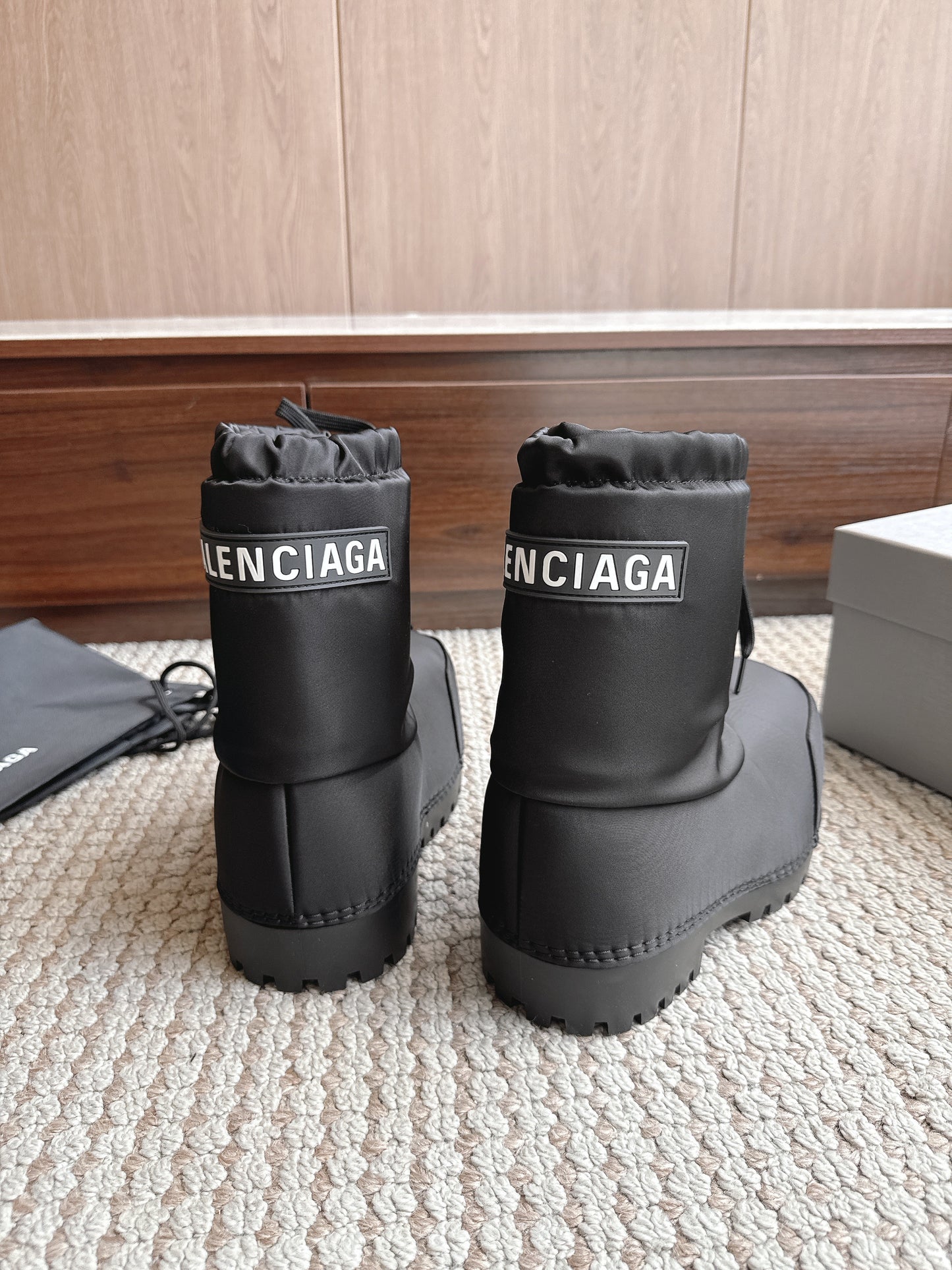 BLG Alaska Suede Boots Nylon Black