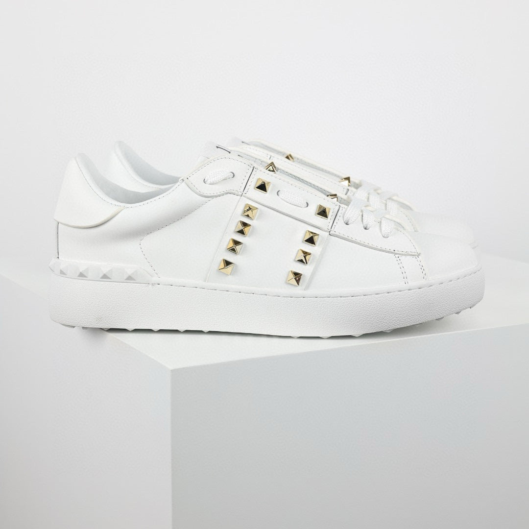 Valentino Rockstud Untitled White
