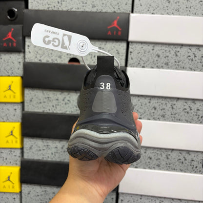 BLG Anatomic Runner Grey/Black