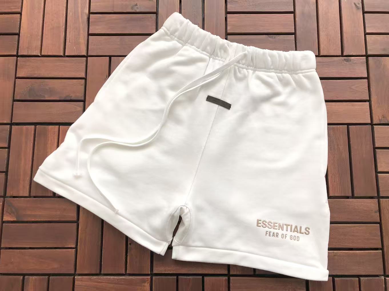 Conjuntos Essentials