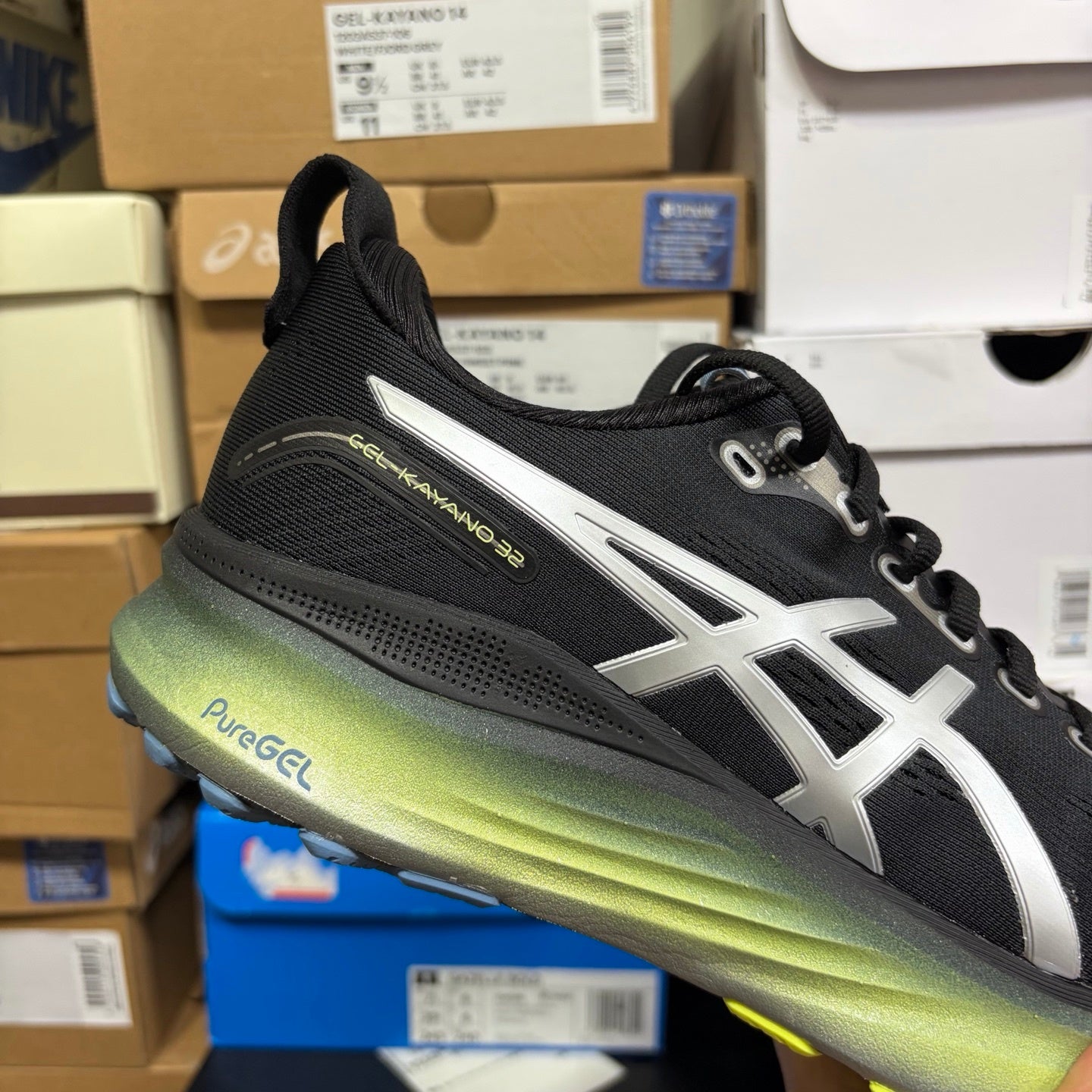 GEL-KAYANO 32 Luxe/Black
