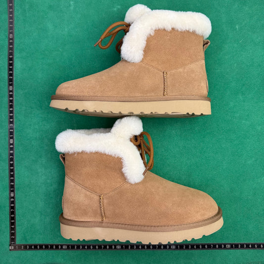 TT UGG Classic Novelty