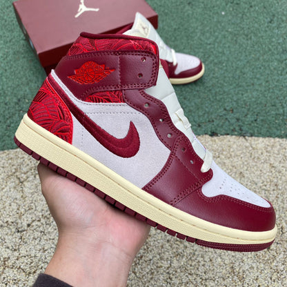 AJ1 MID Tiki Leaf Team Red