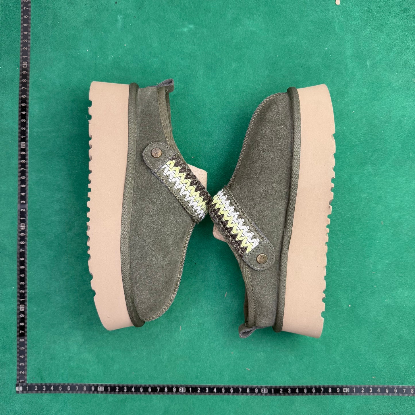 TT UGG