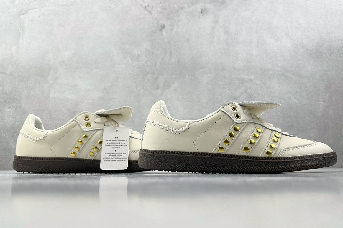 Samba Studded Pack