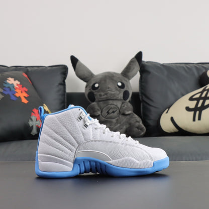 12 Blue and White