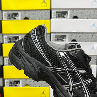 Gel-1130 Black/Pure Silver