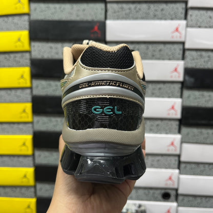 Gel-Kinetic Fluent Brown and Blue