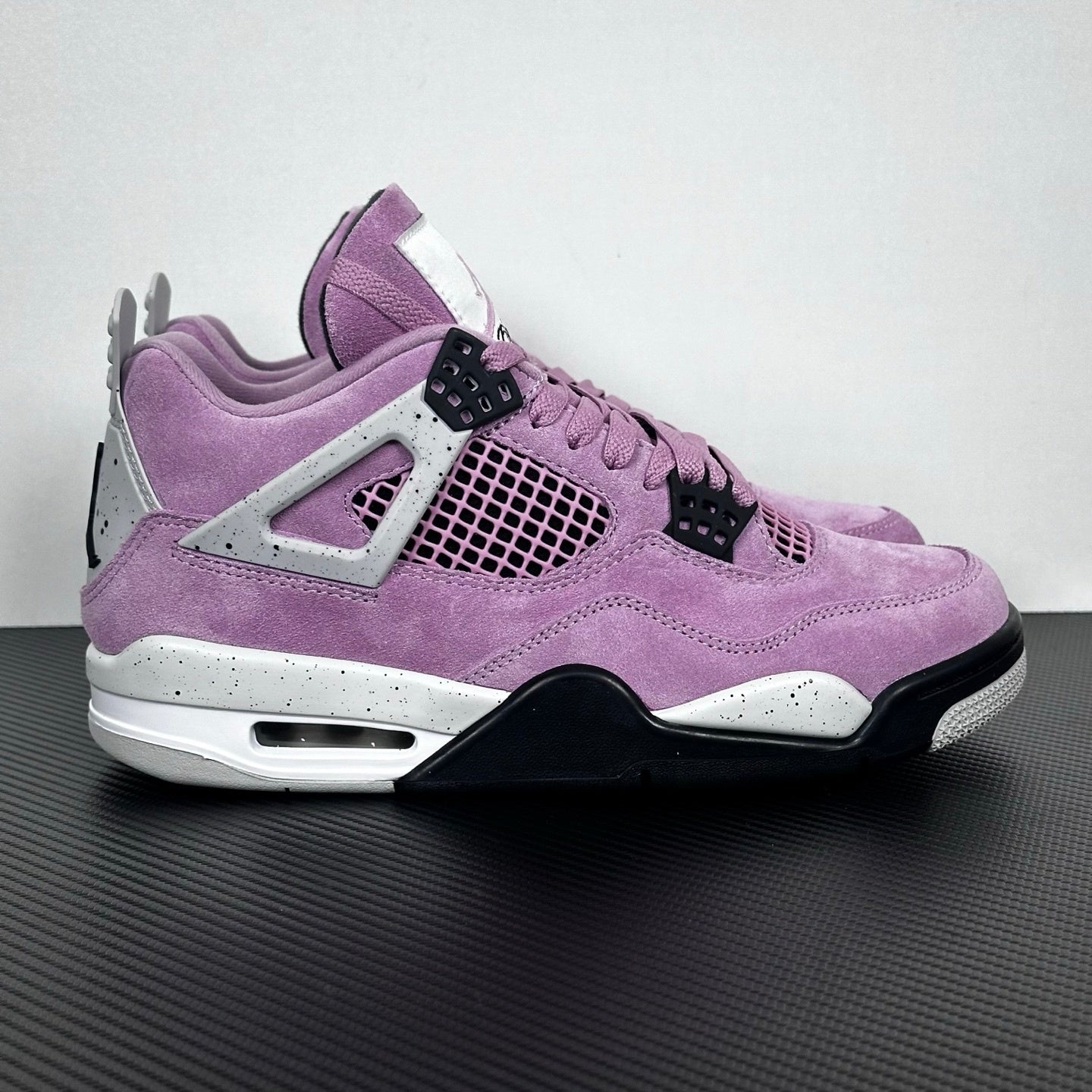AJ4  Retro Orchid