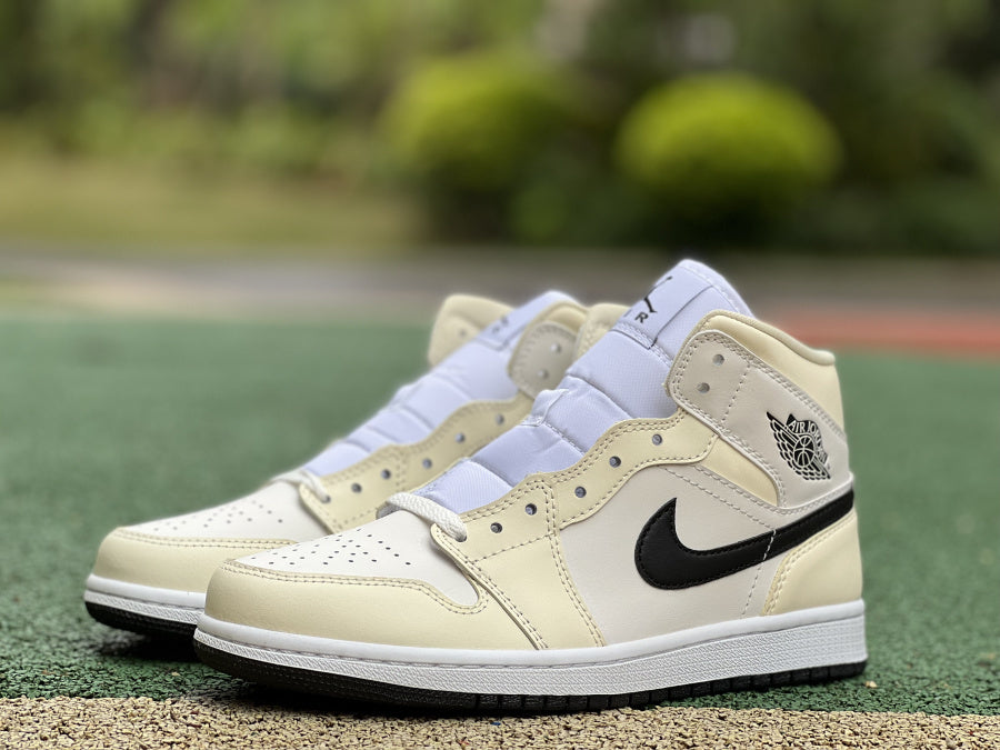 AJ1 MID Coconut Milk