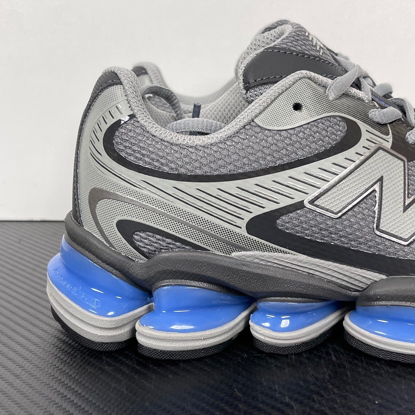 2000 ABZORB Grey