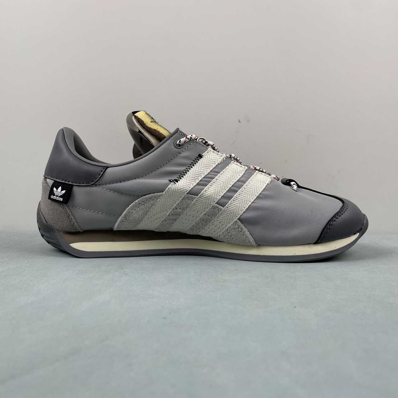AD COUNTRY OG Grey Brown