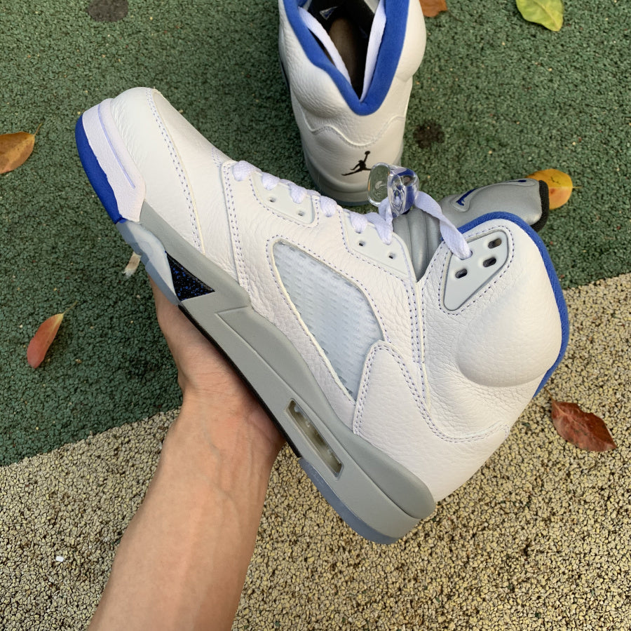 AJ 5 Stealth 2.0
