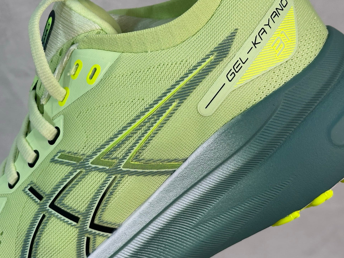 Gel-Kayano 31